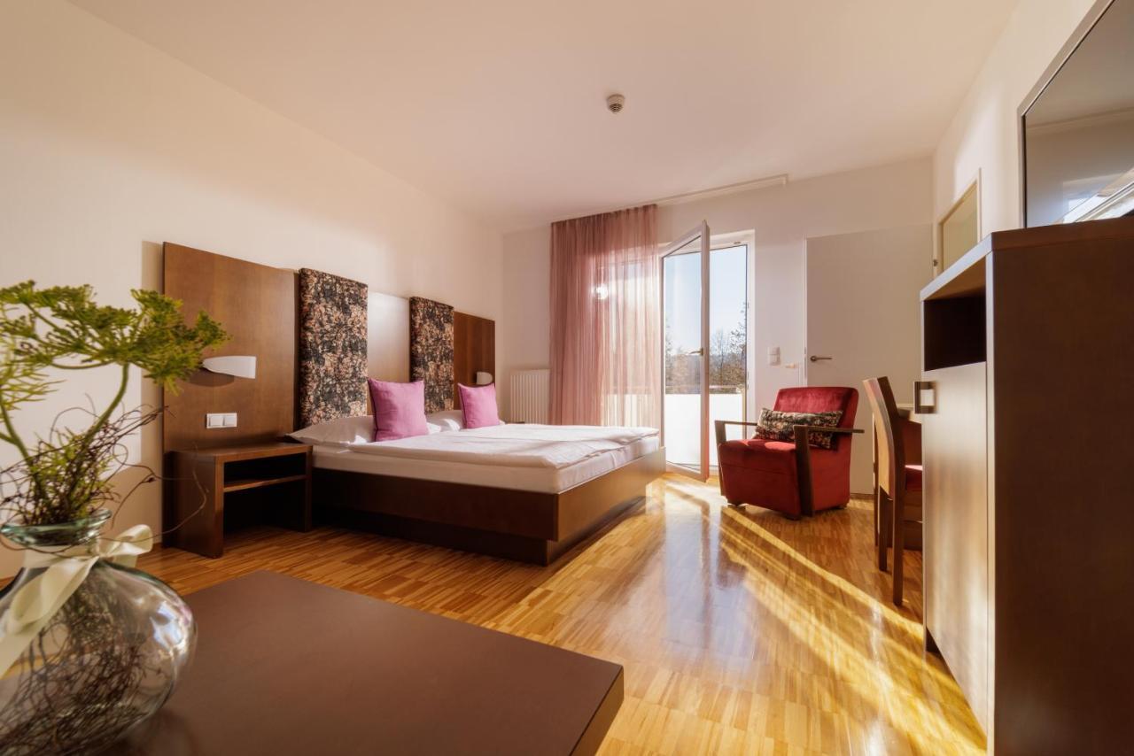 באד ראדקרסבורג Hotel Garni Toscanina - Adults Only מראה חיצוני תמונה